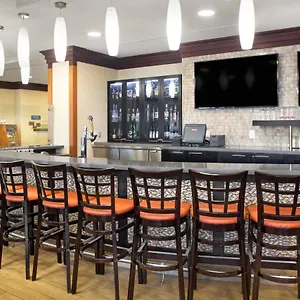 *** Hotel Fairfield & By Marriott Toronto Airport Canadá