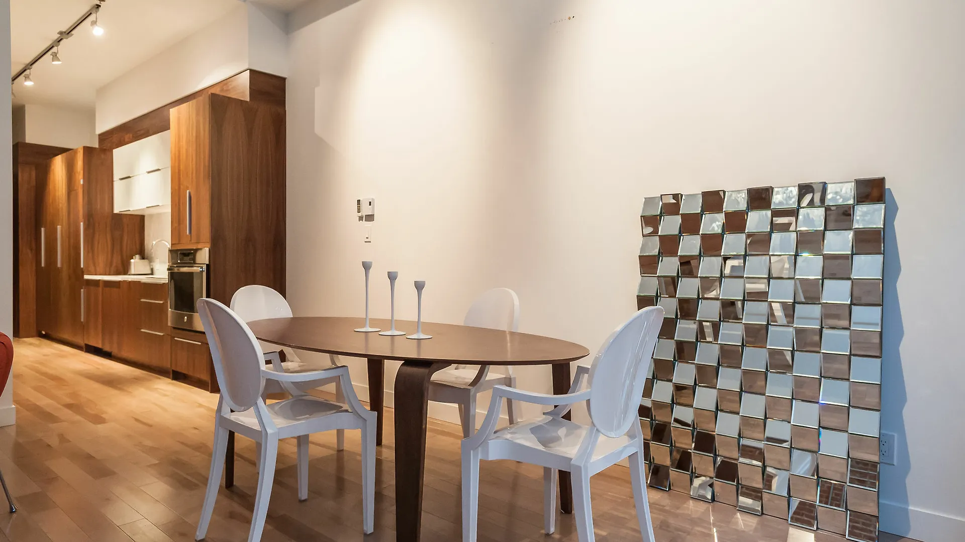 Le Merrill Boutique Hotel Montreal